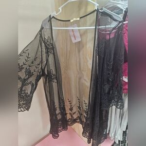 Black lace kimono